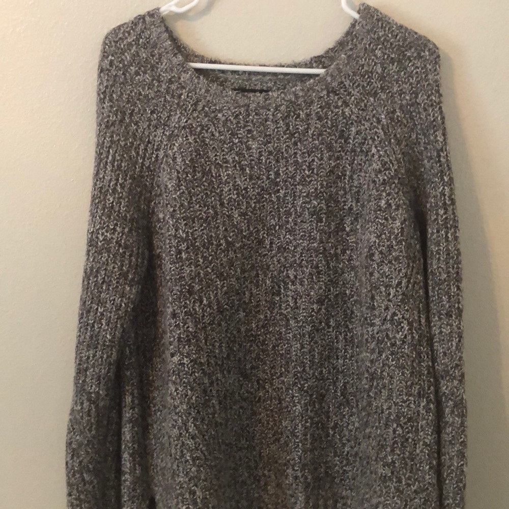 MUST SELL American Eagle Sweater